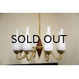 8Chandelier