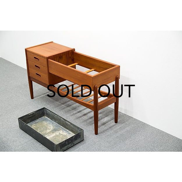 Arne Wahl Iversen Planter Chest - ギルド ヴィンテージ Arne Wahl Iversen Planter Chest - ギルド ヴィンテージ