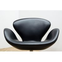 Arne Jacobsen Vintage Swan Chair