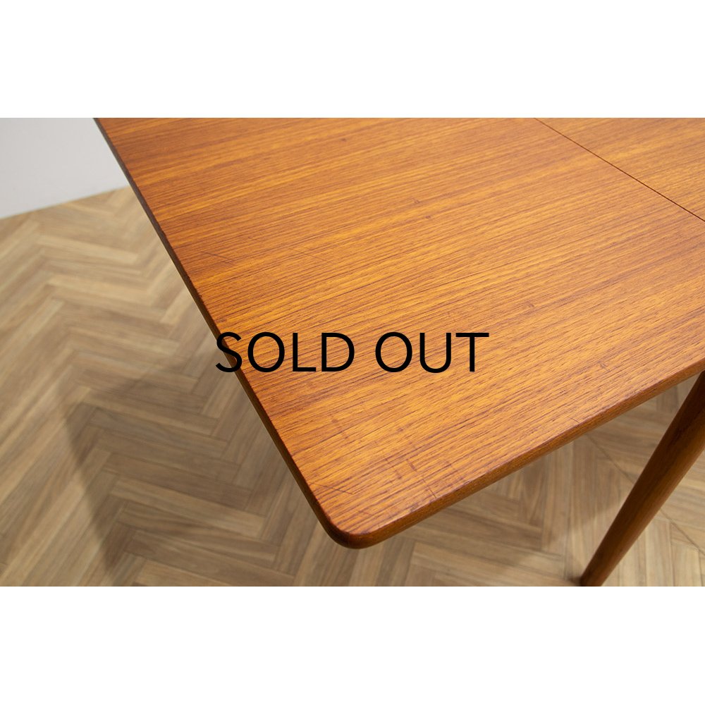 Hans.J.Wegner AT305 Teak Desk - ギルド ヴィンテージ ファニチャー Hans.J.Wegner AT305 Teak Desk - ギルド ヴィンテージ ファニチャー
