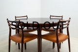 Niels.O.Moller Rosewood Dining Table（銀座店）