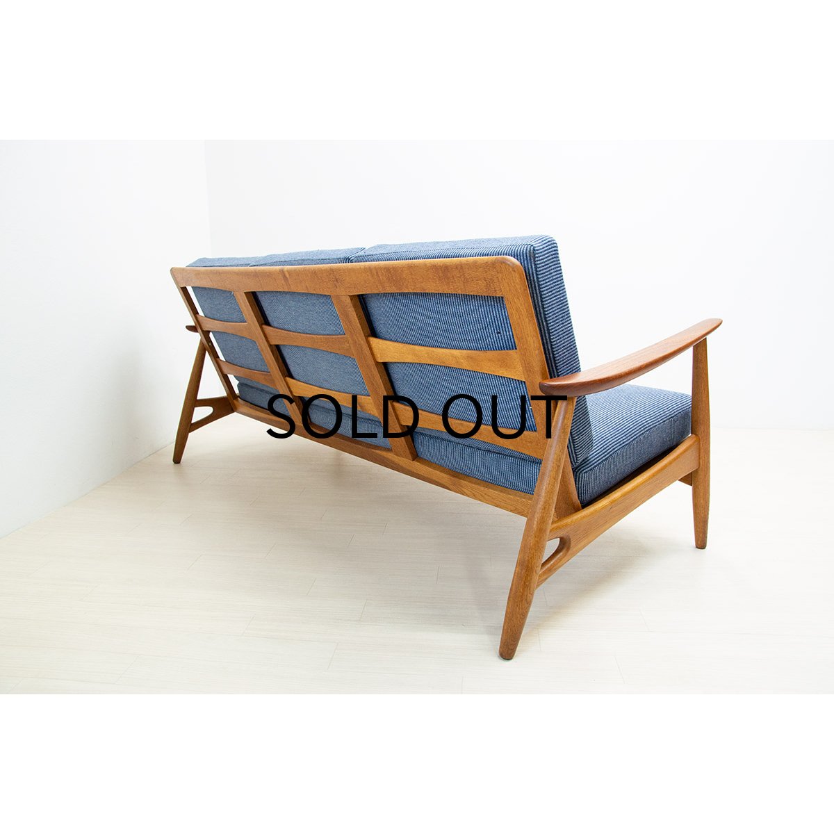 Johannes Andersen Model 121 3P Sofa - ギルド ヴィンテージ