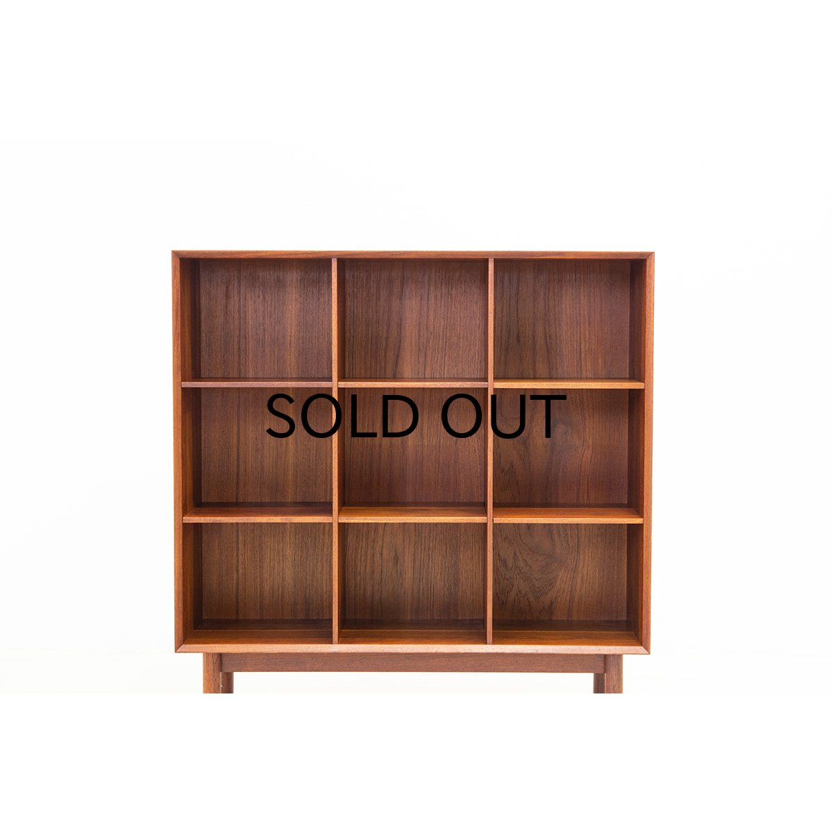 Peter Hvidt & Orla Molgaard Nielsen Book Shelf（銀座店