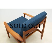 Grete Jalk Easy Chair Model 118 / Navy-01
