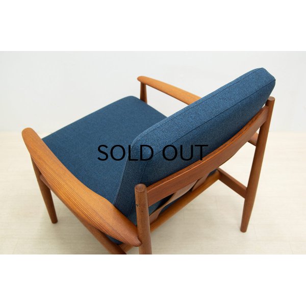 画像1: Grete Jalk Easy Chair Model 118 / Navy-01