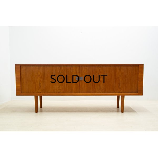 画像1: Hans.J.Wegner RY-25 Teak Sideboard