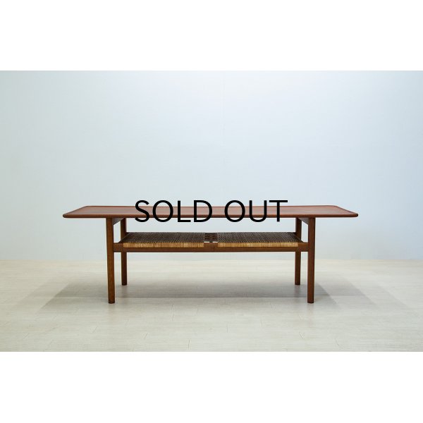 画像2: Hans.J.Wegner Solid Teak Coffee Table AT-10