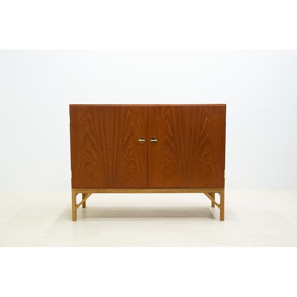 画像1: Borge Mogensen Cabinet Model 232 Teak（銀座店）