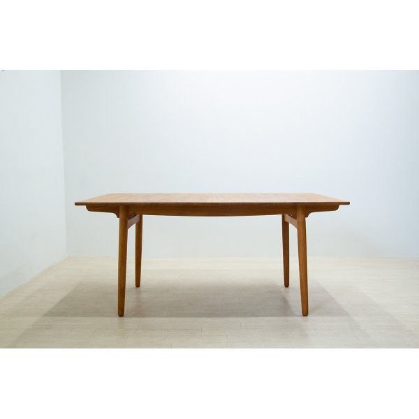 画像1: Hans.J.Wegner AT310 Oak Dining Table（銀座店）