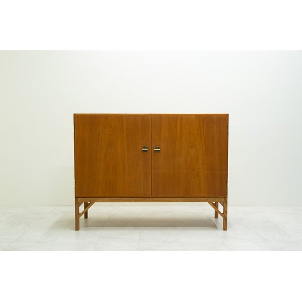 画像1: Borge Mogensen Cabinet Model 232 Oak（銀座店）「商談中」