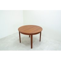 Dyrlund Teak Round Dining Table（銀座店）