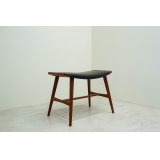 Hans.J.Wegner AP30 Piano Stool Teak（銀座店）