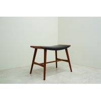 Hans.J.Wegner AP30 Piano Stool Teak（銀座店）