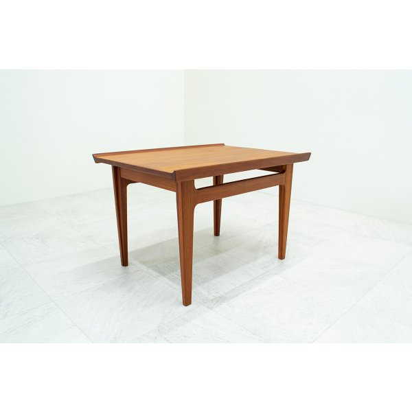 画像1: Finn Juhl Solid Teak Coffee Table FD535