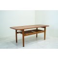 Hans.J.Wegner Solid Teak Coffee Table AT-10（銀座店）