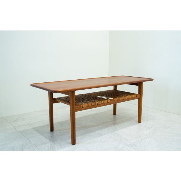 画像1: Hans.J.Wegner Solid Teak Coffee Table AT-10（銀座店）