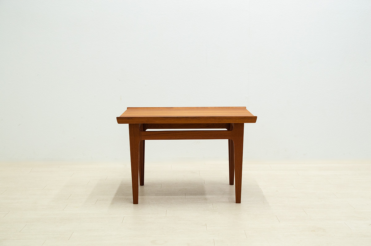 Finn Juhl Model FD535 Solid Teak Side Table
