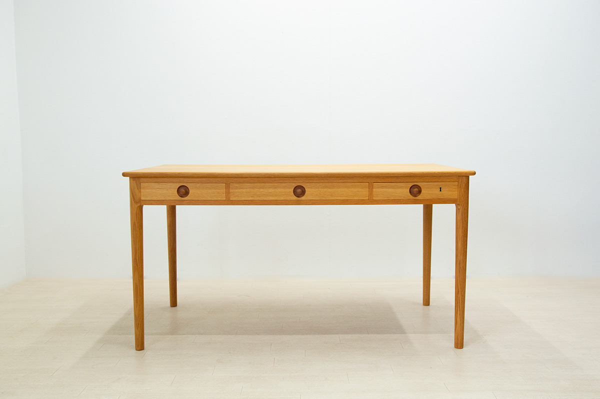 Hans.J.Wegner PP305 Oak Desk（銀座店）